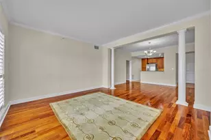 2305 Edgewater Dr, Orlando, FL 32804 - Photo 9