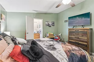 4 Cayman Cir, Umatilla, FL 32784 - Photo 9