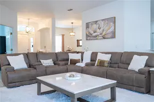 3774 Eagle Isle Cir, Kissimmee, FL 34746 - Photo 9