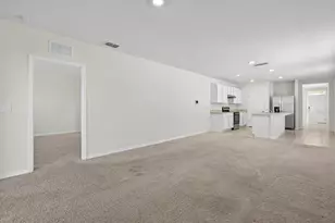 209 Gina Ln, Davenport, FL 33837 - Photo 13