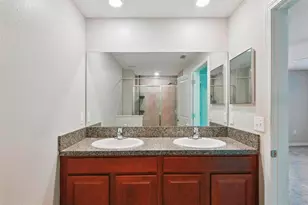 9754 Pembrooke Pines Dr, Sun City Center, FL 33573 - Photo 23