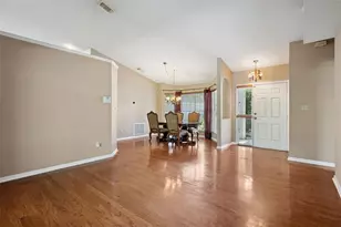 2615 Gilsom Ct, Orlando, FL 32835 - Photo 5