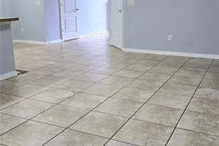6520 Windsor Lake Cir, Sanford, FL 32773 - Photo 5