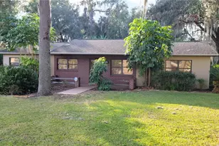 1412 Cr 482N, Lake Panasoffkee, FL 33538 - Photo 1