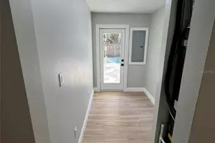 3180 Bellevue St, Sarasota, FL 34237 - Photo 9