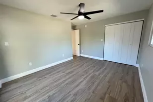 3180 Bellevue St, Sarasota, FL 34237 - Photo 17