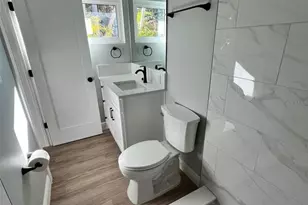 3180 Bellevue St, Sarasota, FL 34237 - Photo 15