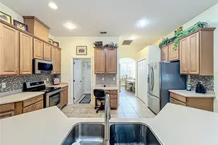 10325 Mallard Landings Way, Orlando, FL 32832 - Photo 17