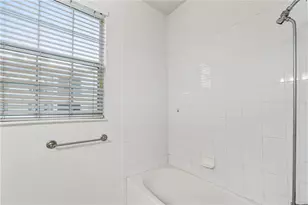 3332 Robert Trent Jones Dr, Orlando, FL 32835 - Photo 13