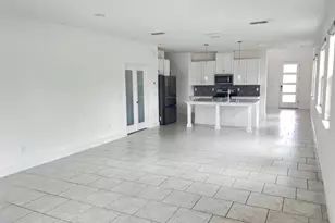 3201 Crispin Cir, Saint Cloud, FL 34773 - Photo 5