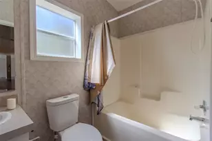 3379 NW Bur Oak Pl, Jennings, FL 32053 - Photo 9