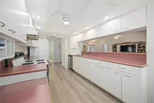 2926 Meadowood Ln, Sebring, FL 33875 - Photo 19