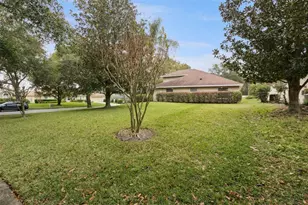 9805 Spring Lake Dr, Clermont, FL 34711 - Photo 49