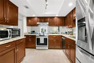 3060 Graceland Ct, Orlando, FL 32812 - Photo 11
