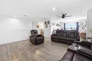 751 Campo Ln, Davenport, FL 33837 - Photo 51