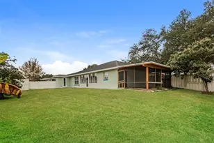 7519 Floral Cir E, Lakeland, FL 33810 - Photo 19