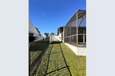 5807 Schooner Way, Tampa, FL 33615 - Photo 35