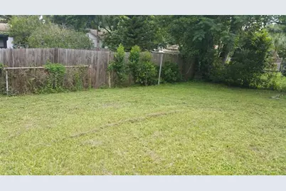 10002 N 26th Street, Tampa, FL 33612 - Photo 5