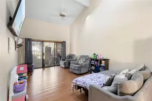 347 Castlewood Ln, New Smyrna Beach, FL 32168 - Photo 5