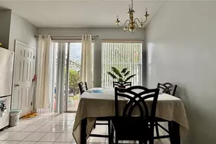 5300 Paradise Cay Cir, Kissimmee, FL 34746 - Photo 9