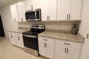 423 Pelham Park Dr, Deland, FL 32720 - Photo 15