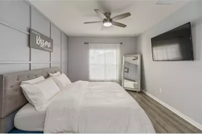 410 Kestrel Drive, Groveland, FL 34736 - Photo 17