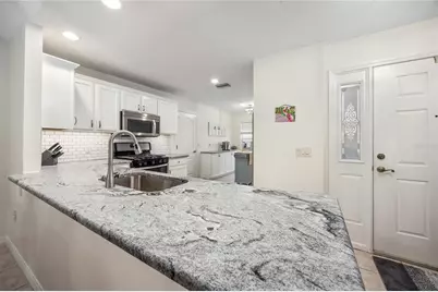 16845 SE 86th Deptford Court, The Villages, FL 32162 - Photo 3