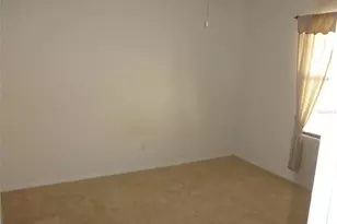 9301 Venezia Plantation Dr, Orlando, FL 32829 - Photo 11