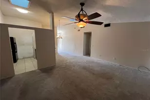 124 Clear Lake Cir, Sanford, FL 32773 - Photo 3