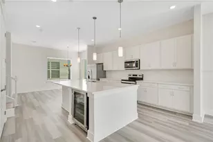 320 Center Lake Ln, Oviedo, FL 32765 - Photo 5