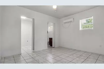 306 E 119th Avenue, Tampa, FL 33612 - Photo 21
