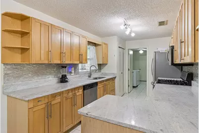 8975 Cypresswood Drive, Lake Wales, FL 33898 - Photo 7