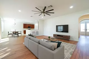 4396 Conroy Club Dr, Orlando, FL 32835 - Photo 11