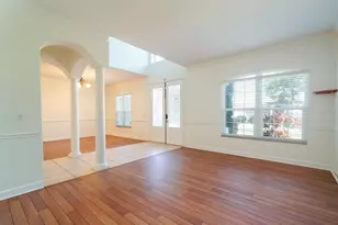 4396 Conroy Club Dr, Orlando, FL 32835 - Photo 5