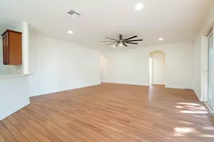 4396 Conroy Club Dr, Orlando, FL 32835 - Photo 13