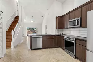 13714 Huntwick Dr, Orlando, FL 32837 - Photo 7