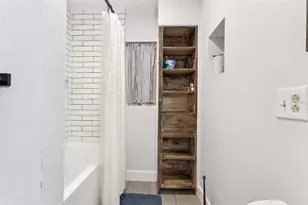 9825 Lake Georgia Dr, Orlando, FL 32817 - Photo 23