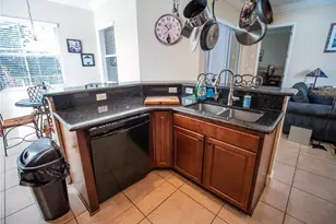 6841 Helmsley Cir, Windermere, FL 34786 - Photo 11