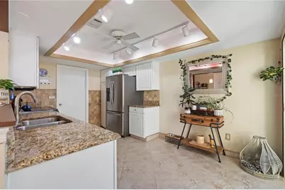 5059 Jamaica Circle #15, Orlando, FL 32808 - Photo 9