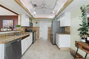 5059 Jamaica Cir, Orlando, FL 32808 - Photo 11