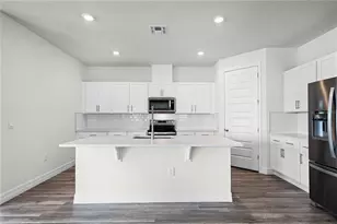 8599 Bridgeport Bay Cir, Mount Dora, FL 32757 - Photo 7