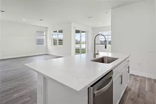 8599 Bridgeport Bay Cir, Mount Dora, FL 32757 - Photo 9