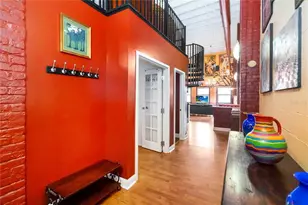 62 W Colonial Dr, Orlando, FL 32801 - Photo 7