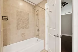 101 S Eola Dr, Orlando, FL 32801 - Photo 9