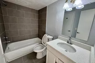 5128 Conroy Rd, Orlando, FL 32811 - Photo 11