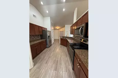 318 Highland Meadows Drive, Davenport, FL 33837 - Photo 13