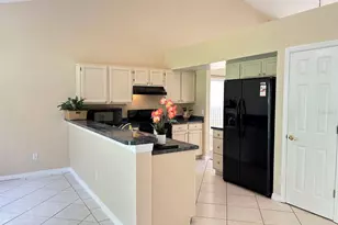 632 Heron Bay Dr, Orlando, FL 32825 - Photo 3
