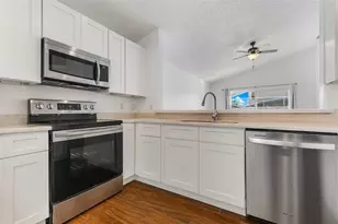 1032 Bloomingdale Dr, Davenport, FL 33897 - Photo 9