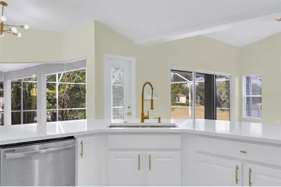 11206 Crooked River Ct Court, Clermont, FL 34711 - Photo 9