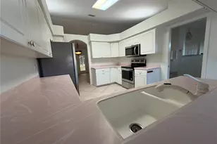 21623 Regency Park Ln, Leesburg, FL 34748 - Photo 9